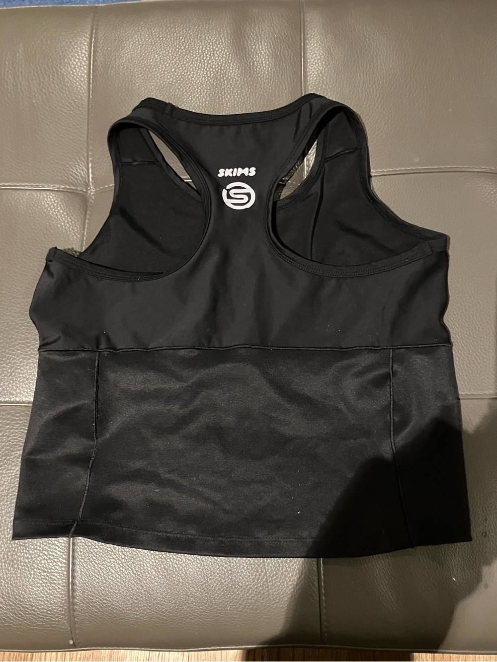 SKIMS Performance Racer Back Tank - Picture 4 of 4